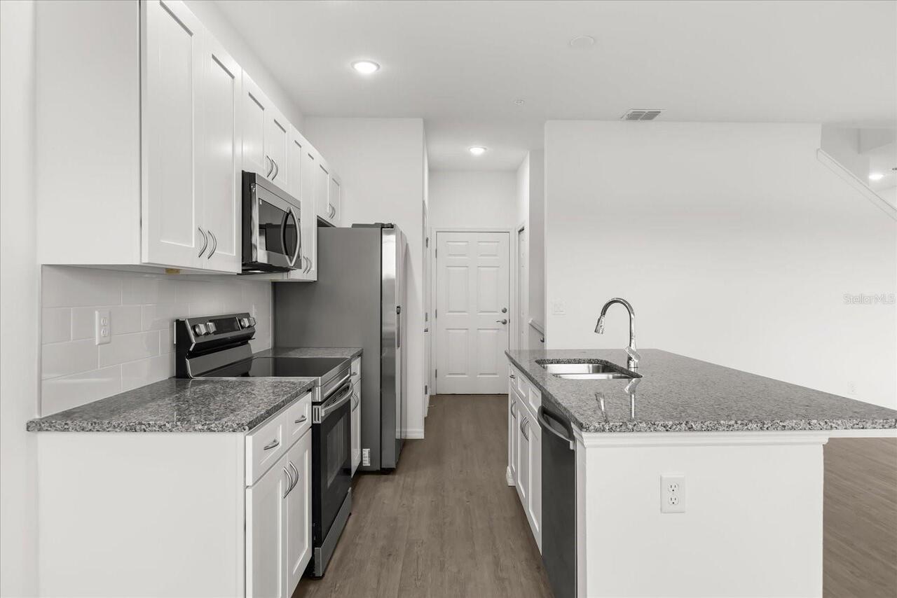 Listing Photo 7