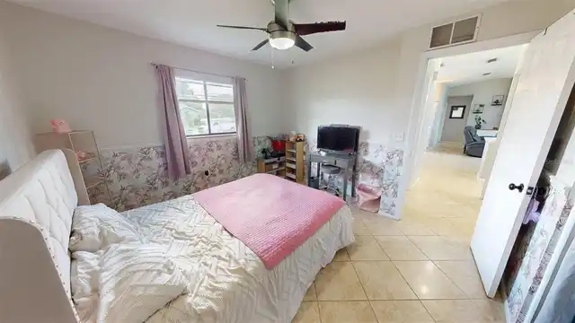 Listing Photo 17