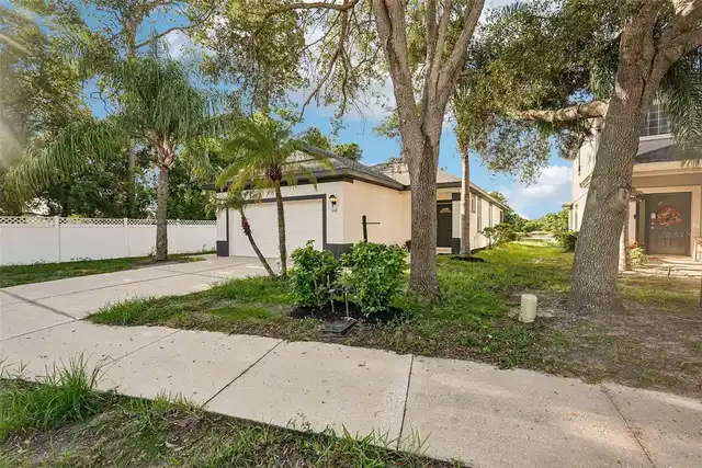 Listing Photo 7
