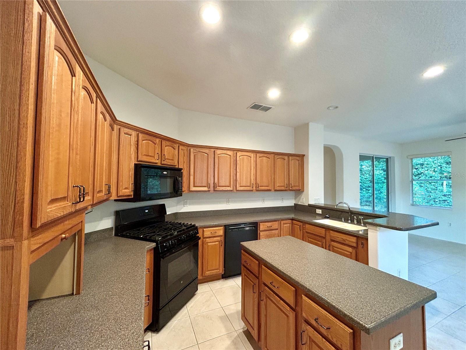 Listing Photo 14
