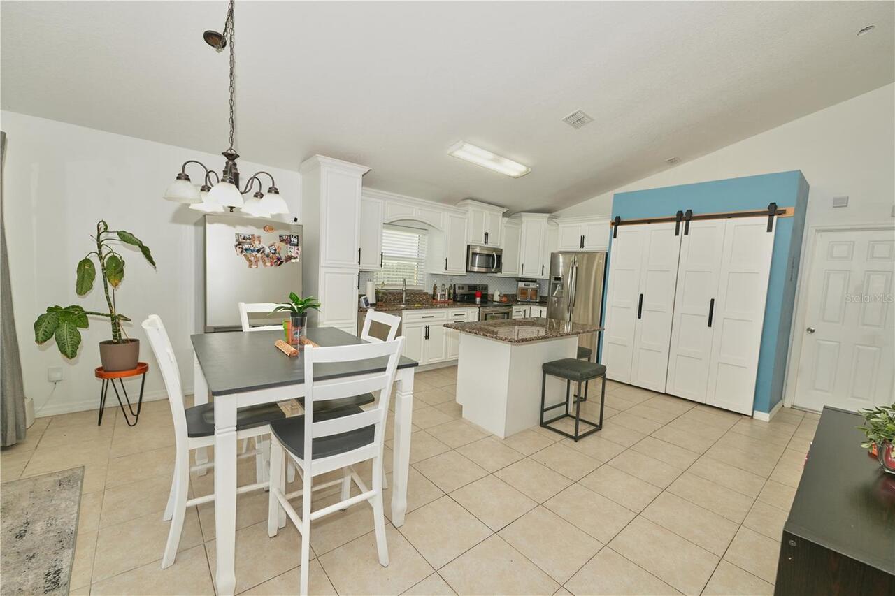 Listing Photo 10
