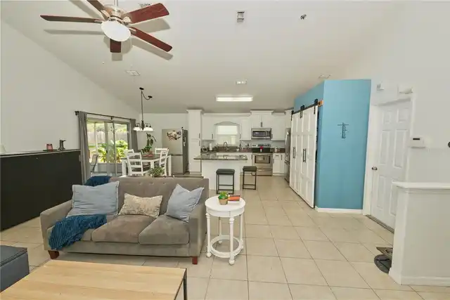 Listing Photo 7