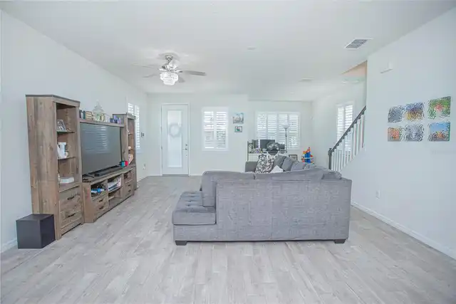 Listing Photo 7