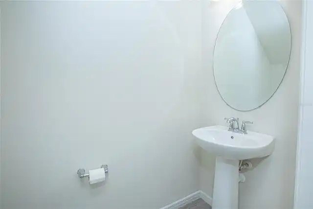 Listing Photo 9