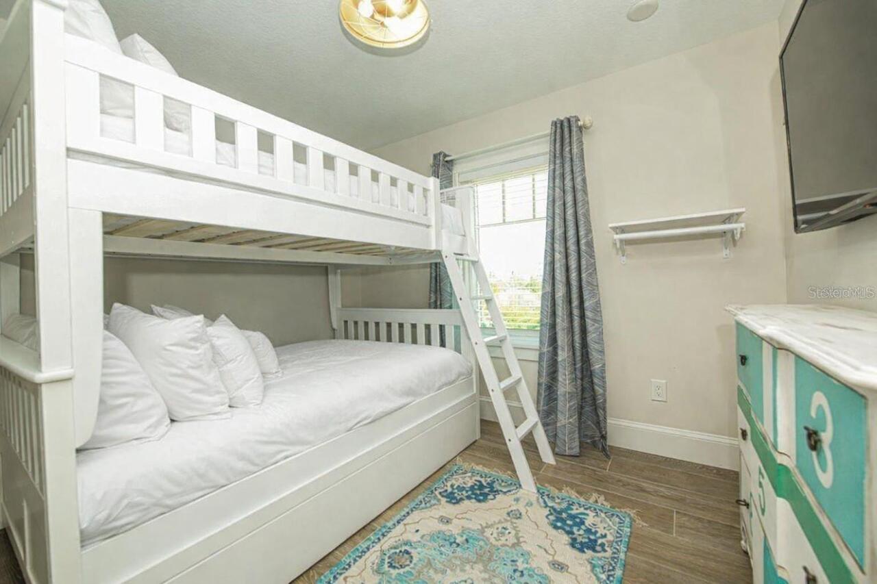 Listing Photo 17