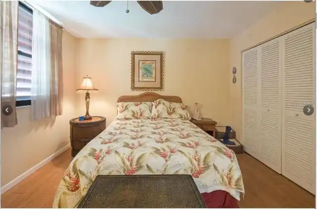 Listing Photo 10