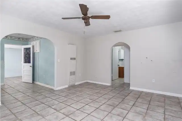 Listing Photo 7