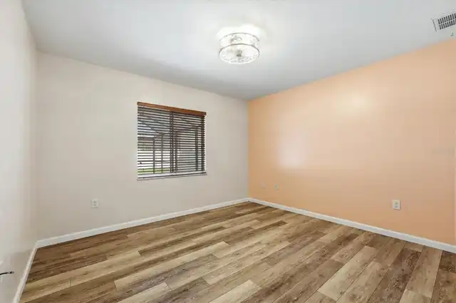 Listing Photo 37