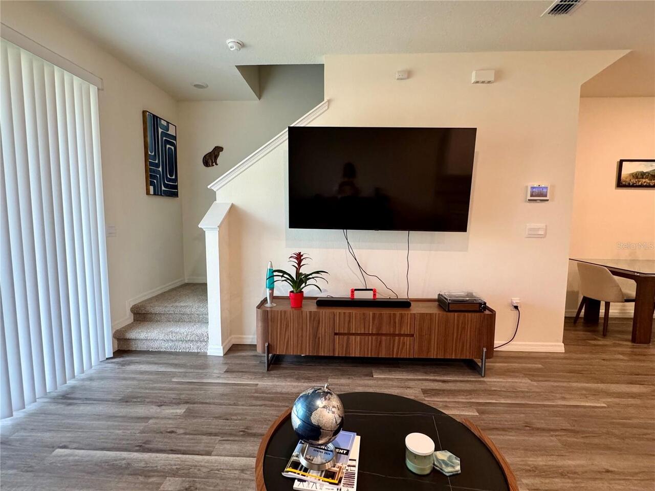 Listing Photo 8
