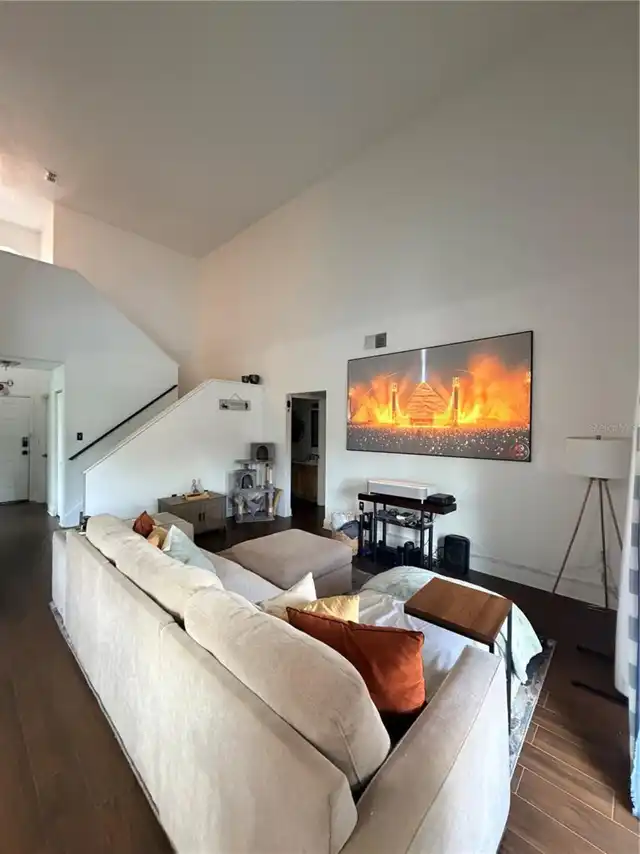 Listing Photo 6