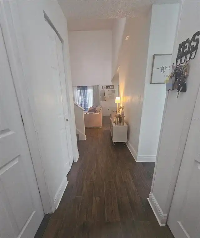 Listing Photo 11