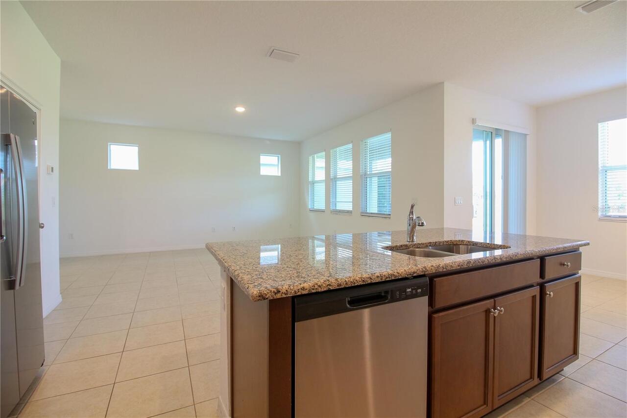 Listing Photo 10