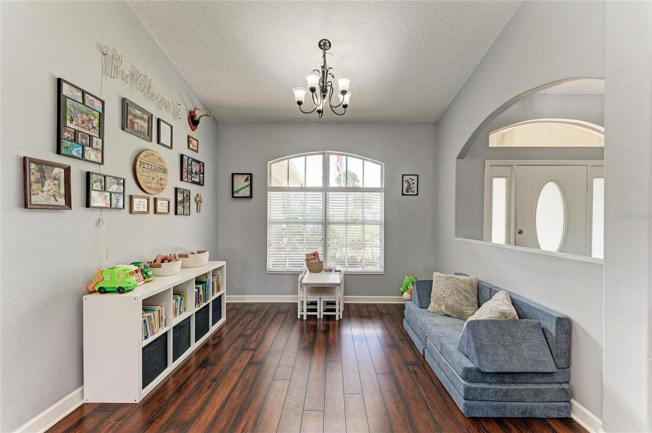 Listing Photo 17