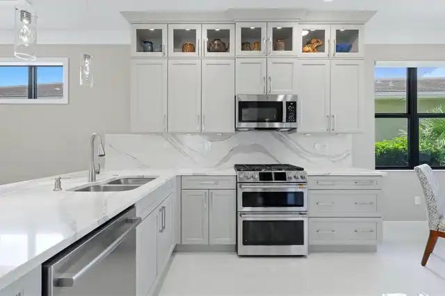 Listing Photo 17