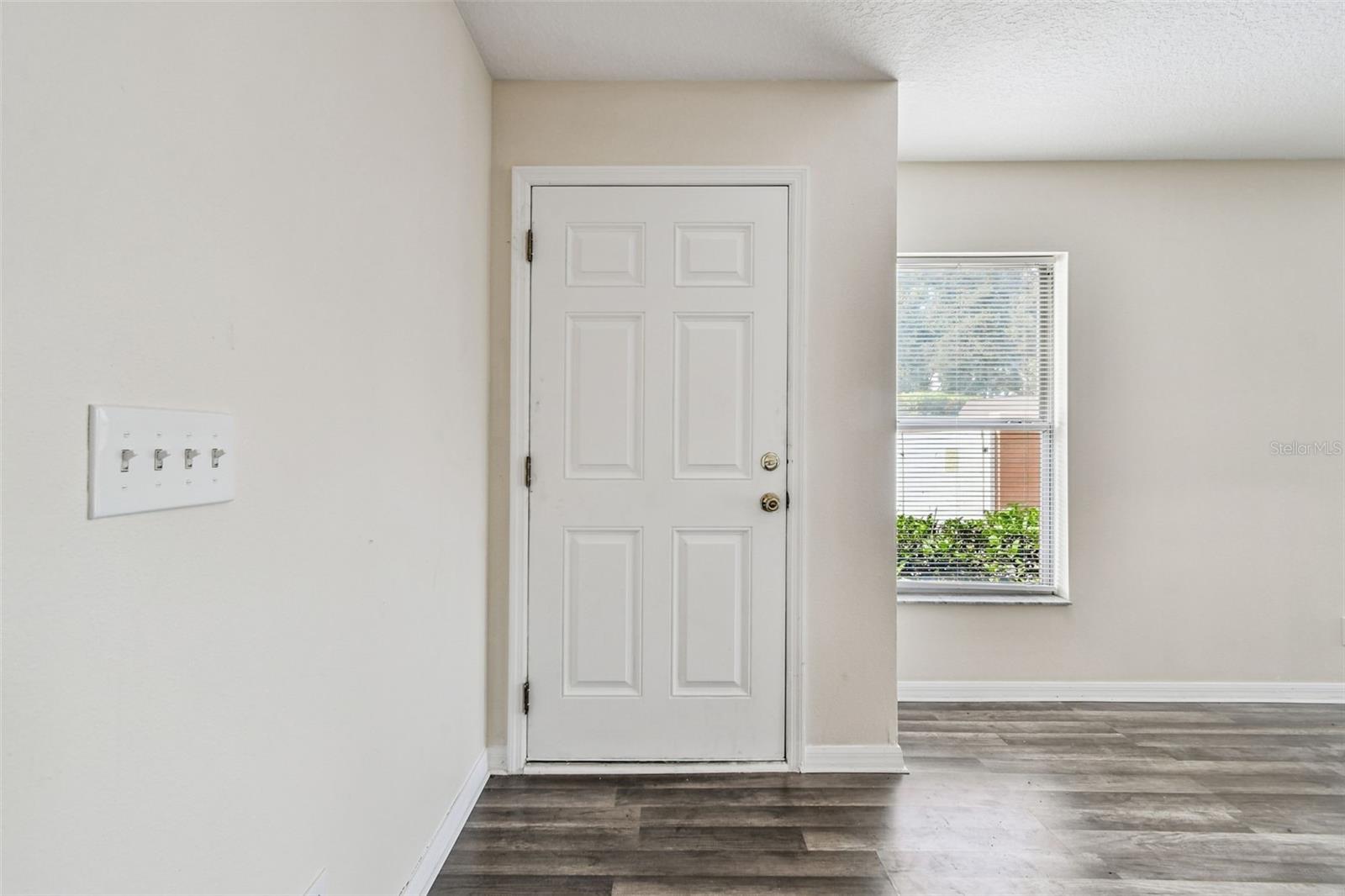 Listing Photo 11