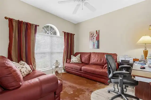 Listing Photo 18