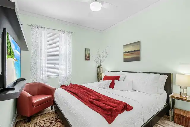 Listing Photo 23