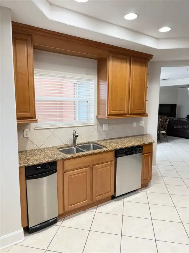 Listing Photo 8