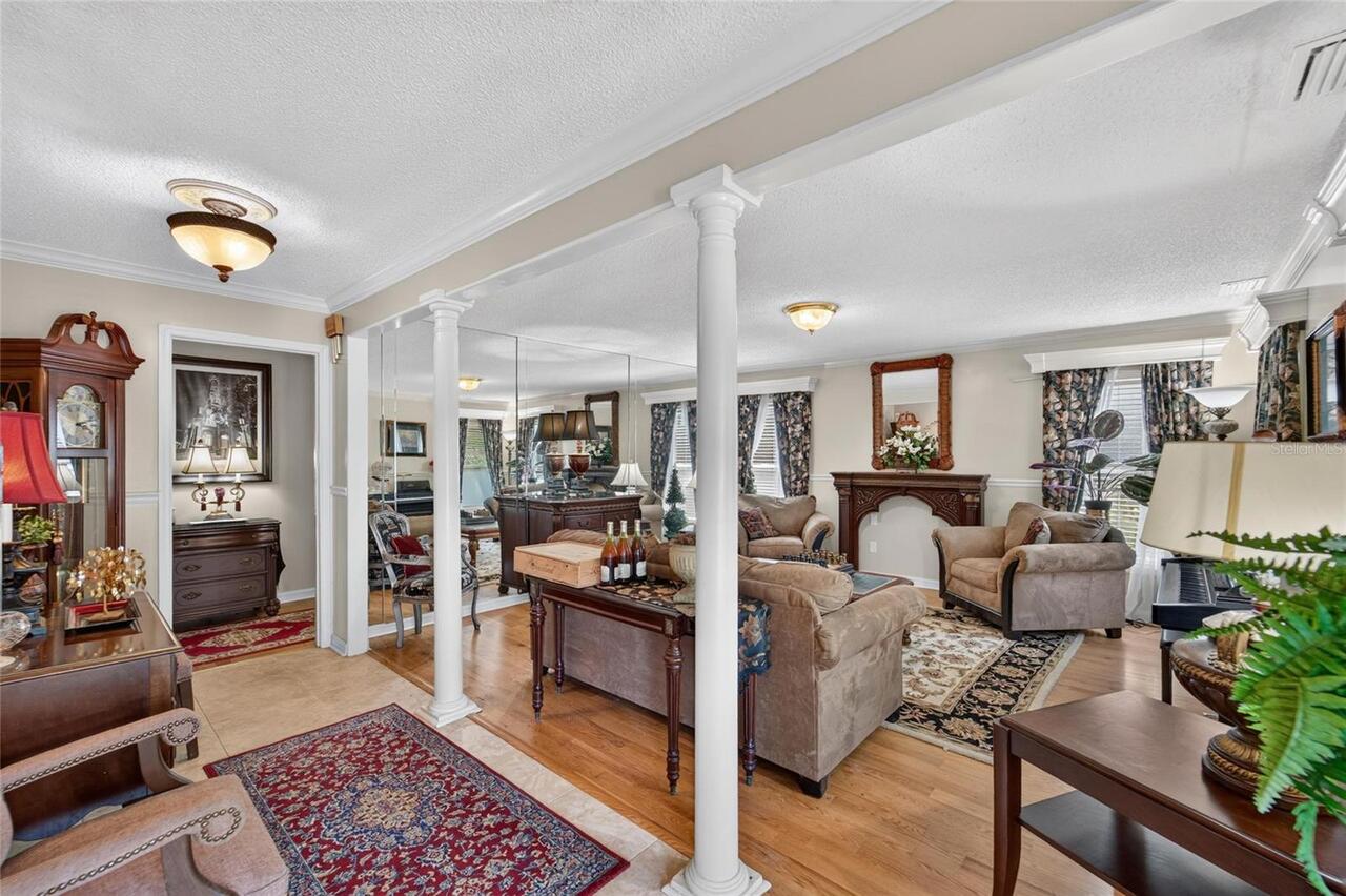 Listing Photo 12