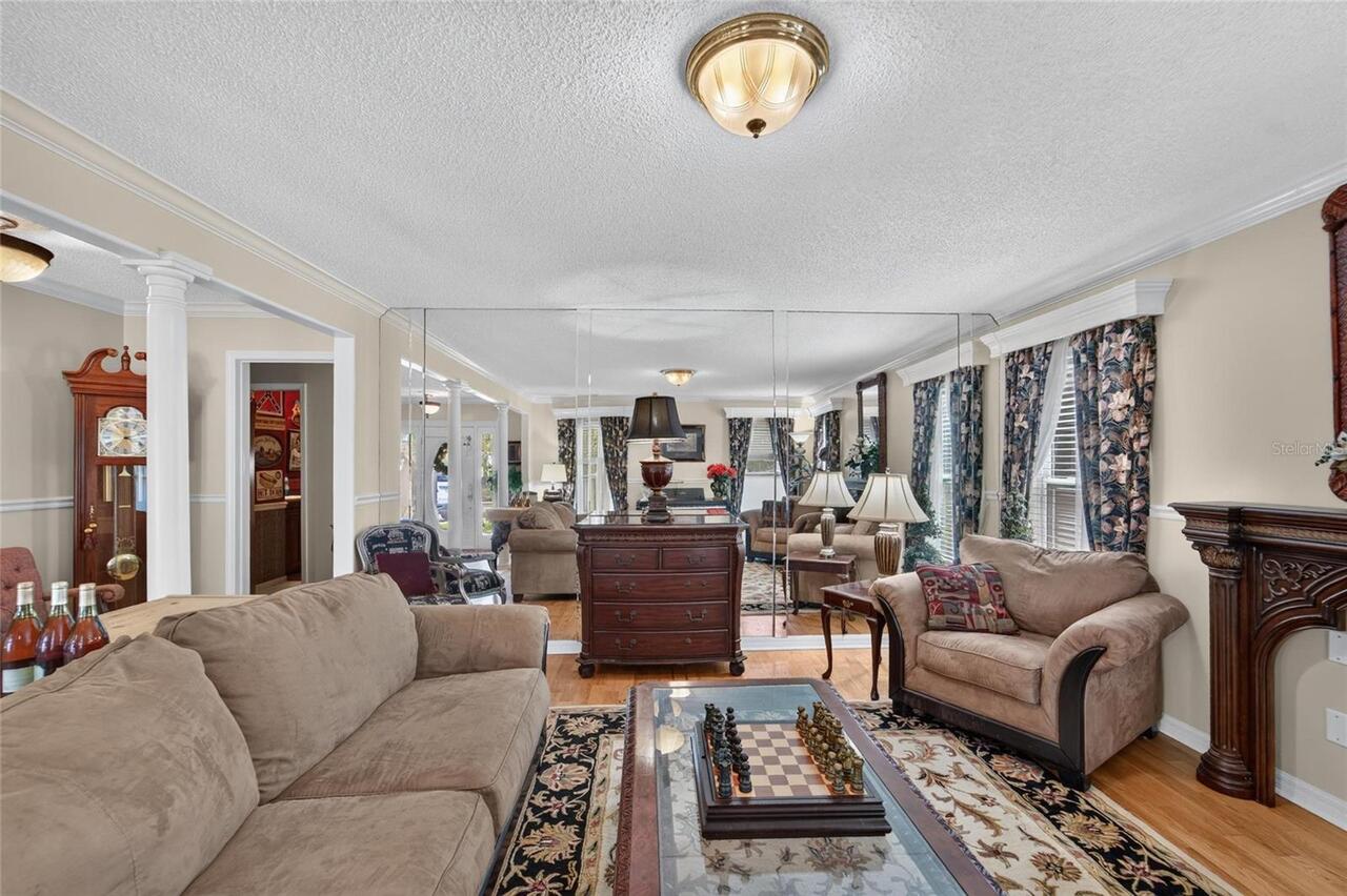 Listing Photo 14