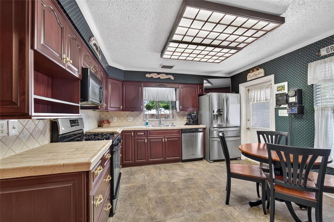 Listing Photo 18