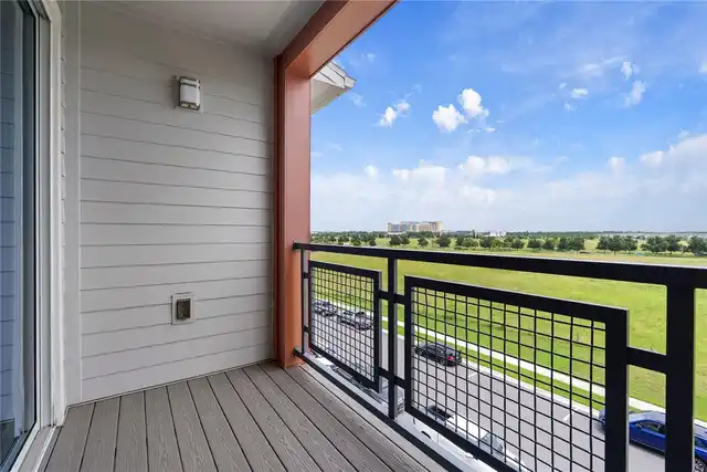 Listing Photo 23