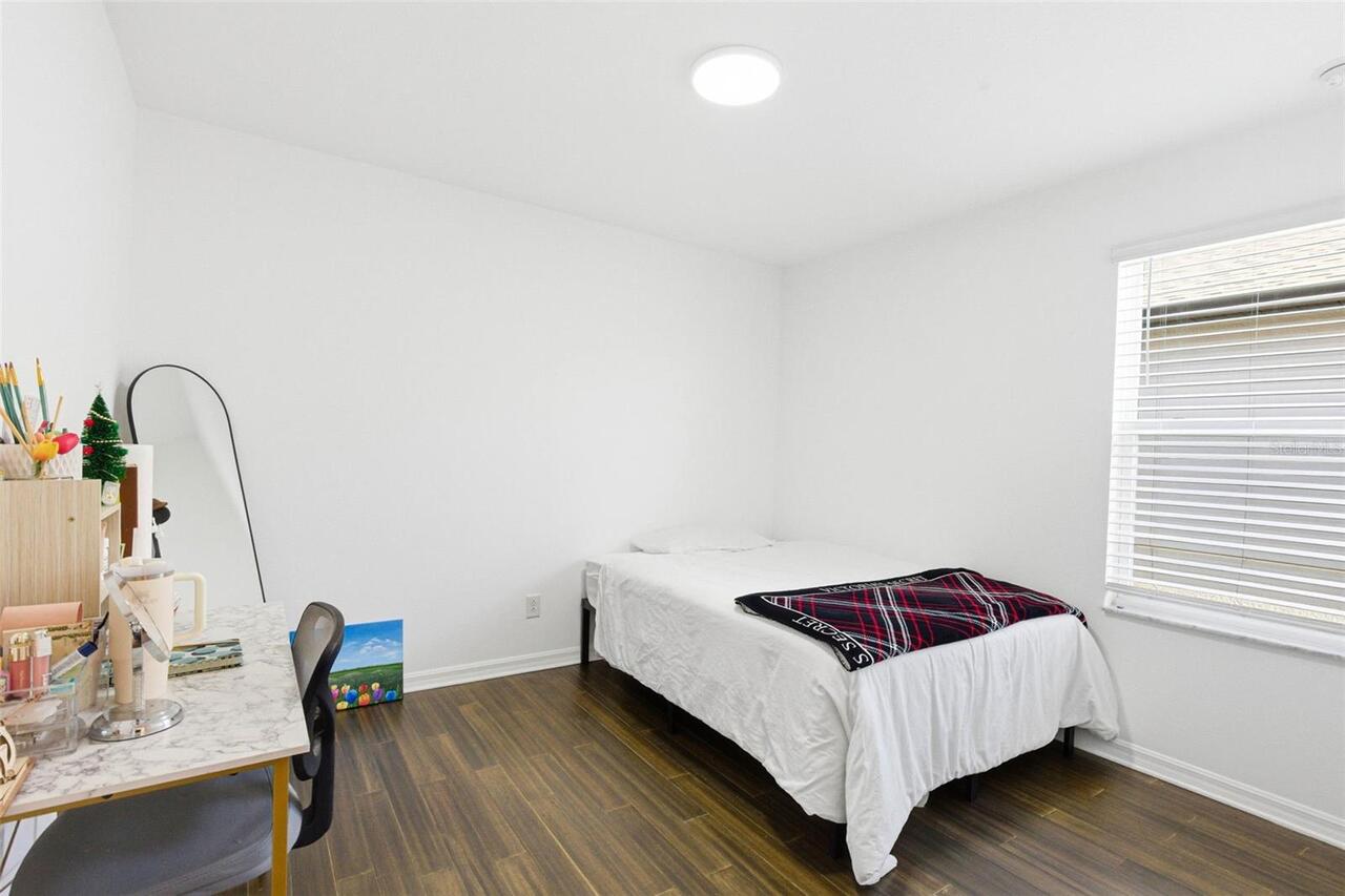 Listing Photo 16