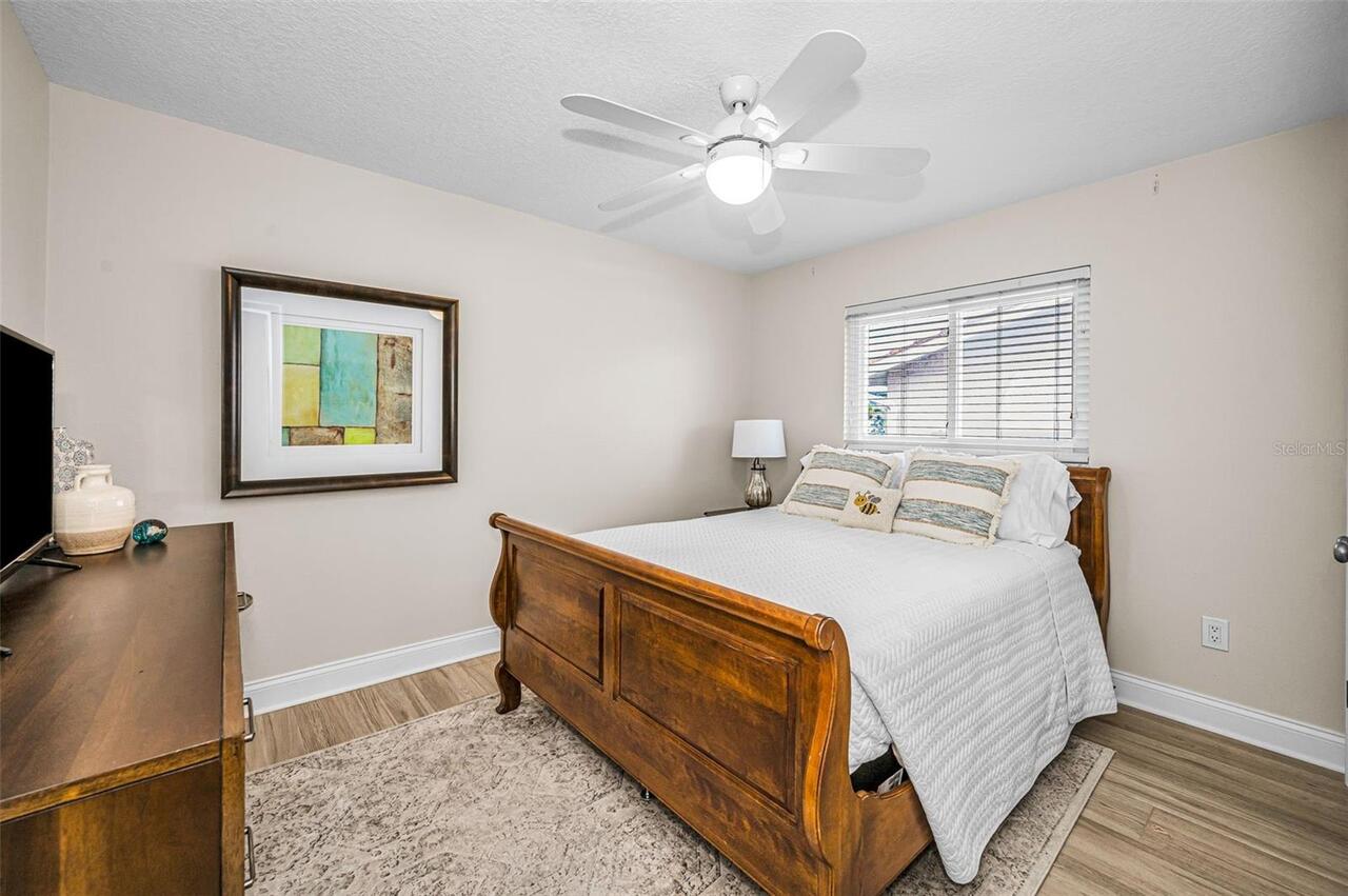 Listing Photo 33