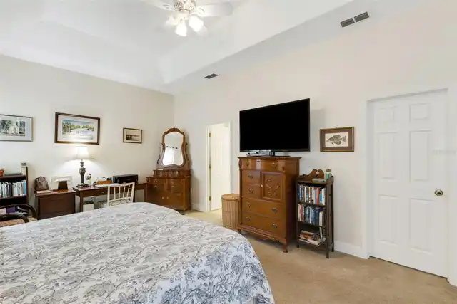 Listing Photo 22