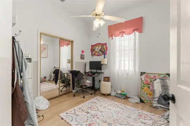 Listing Photo 34