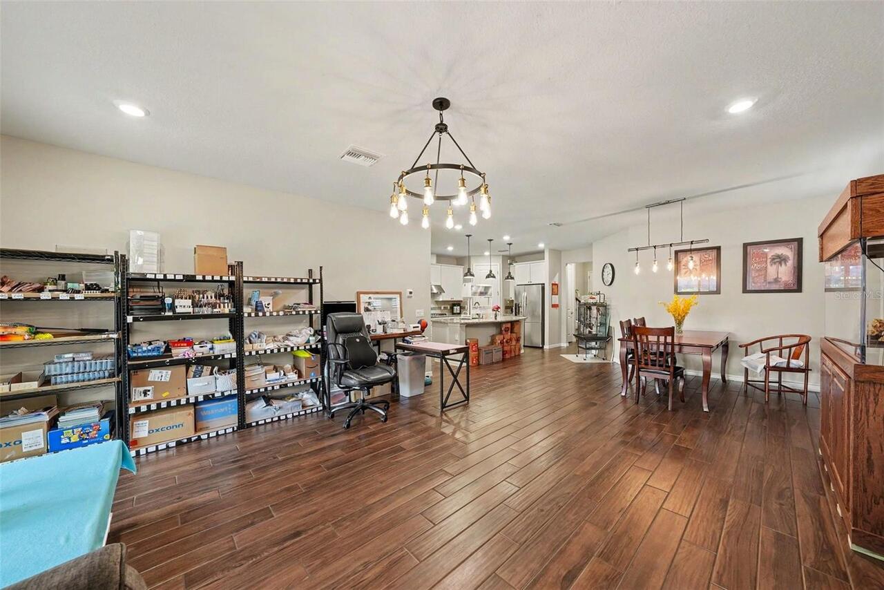 Listing Photo 11
