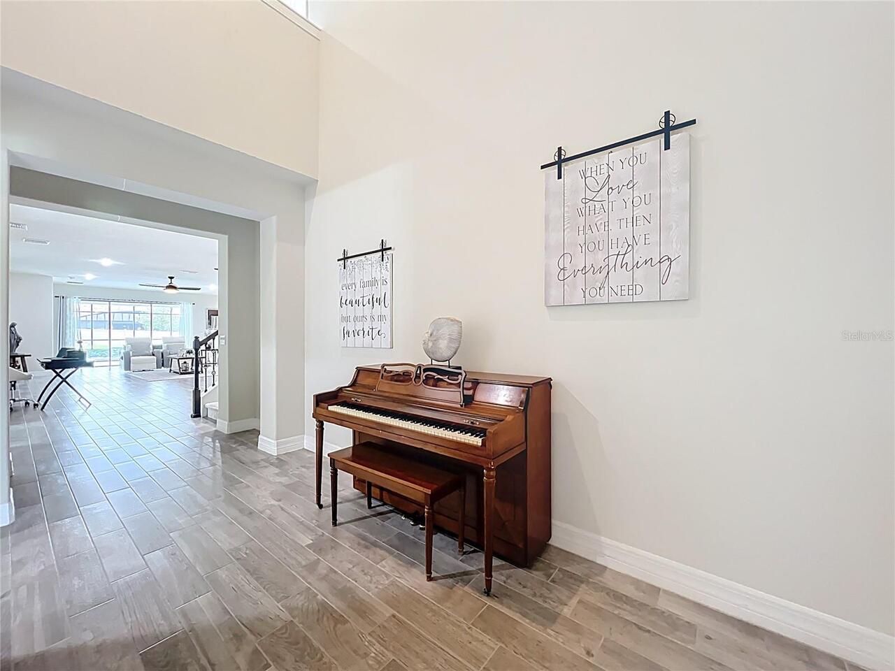 Listing Photo 11