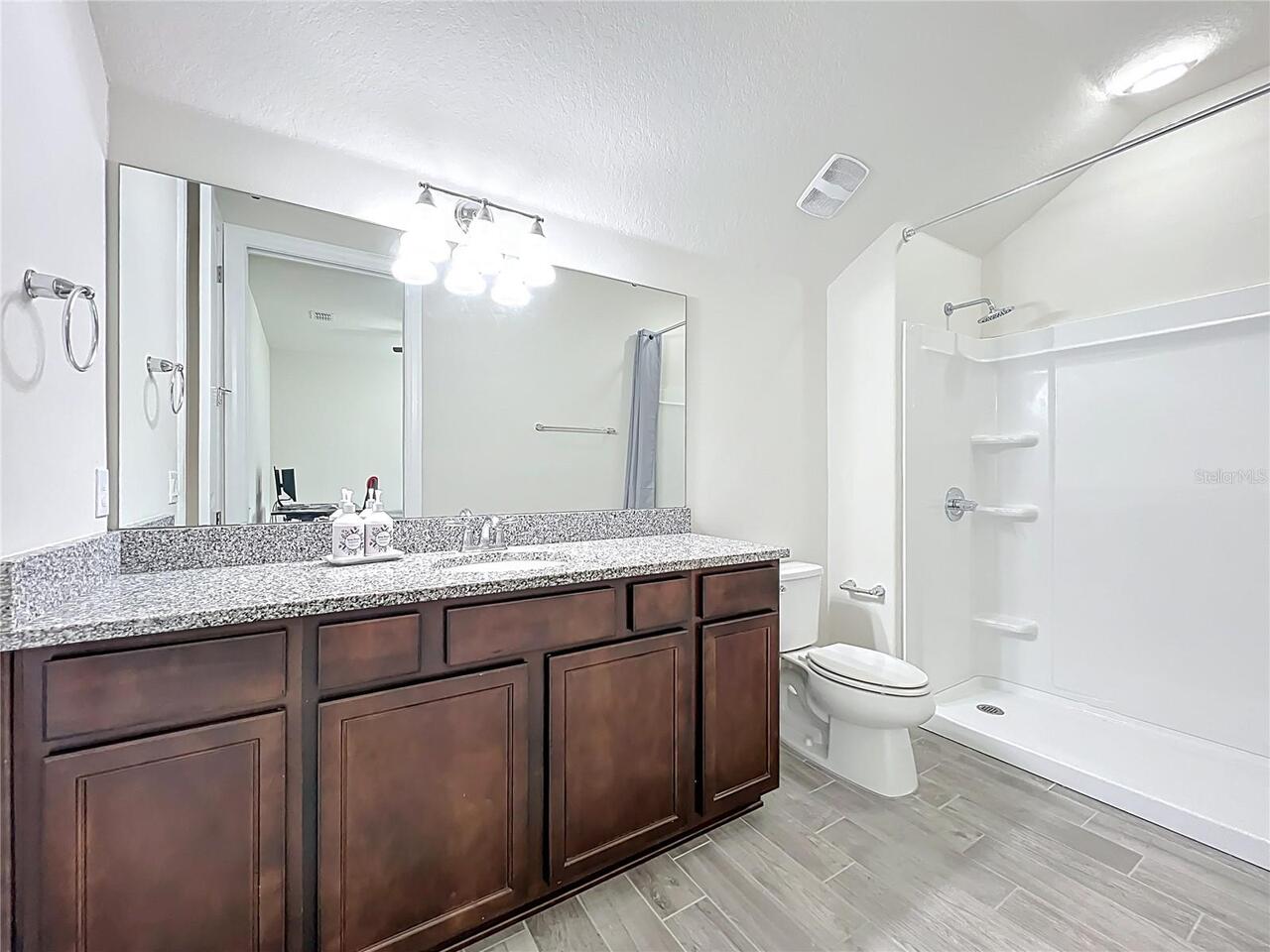 Listing Photo 34