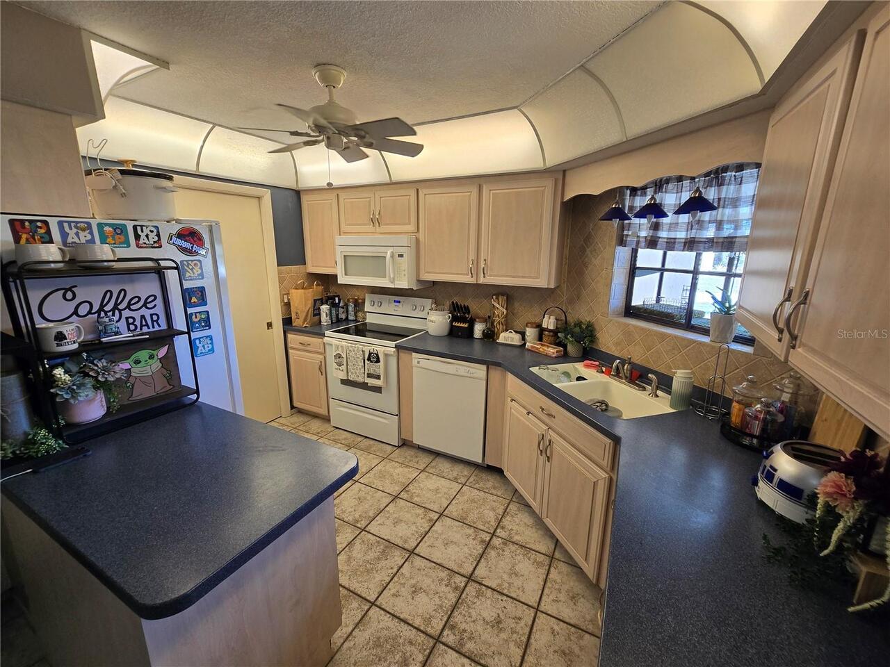 Listing Photo 15