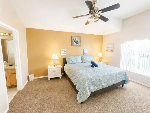 Listing Photo 11