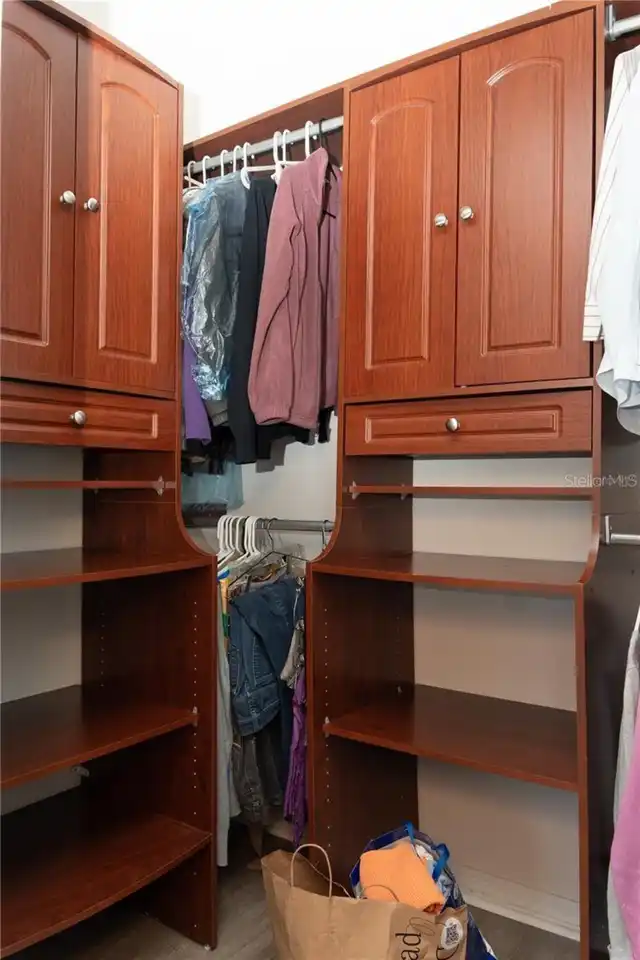 Listing Photo 12