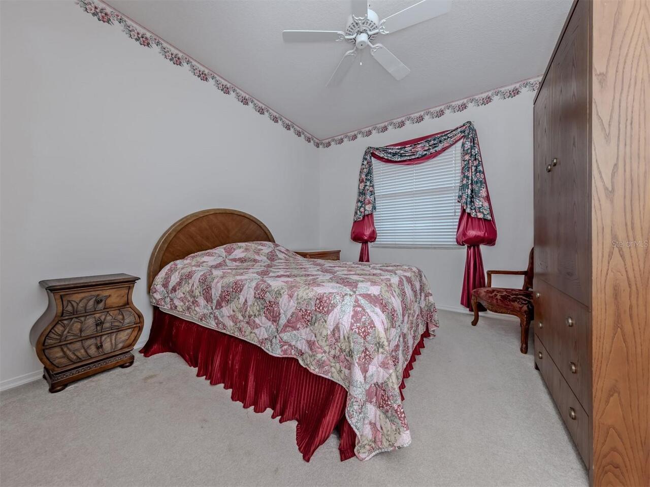 Listing Photo 18