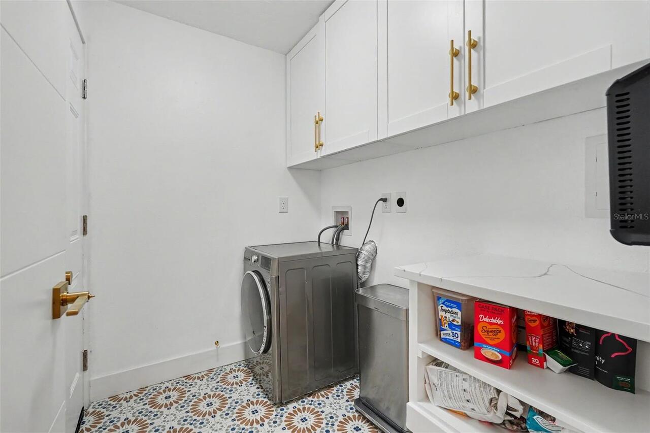 Listing Photo 12