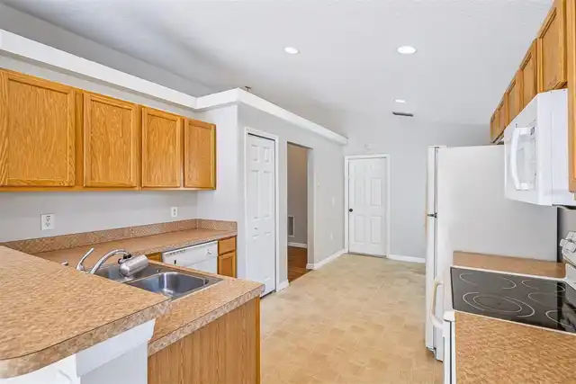 Listing Photo 13