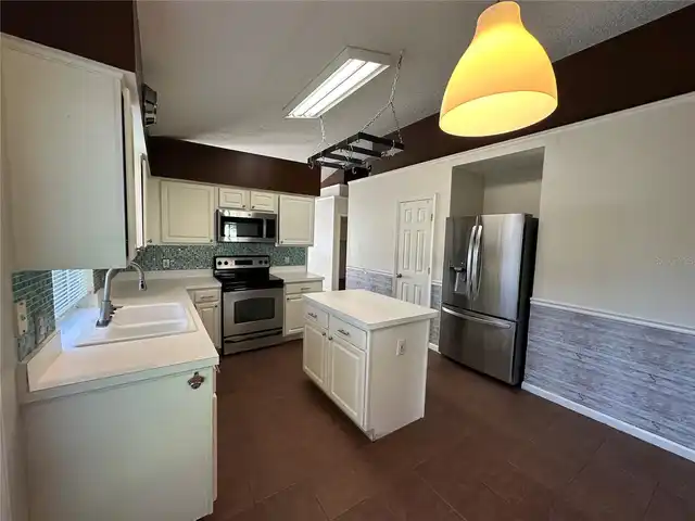 Listing Photo 13