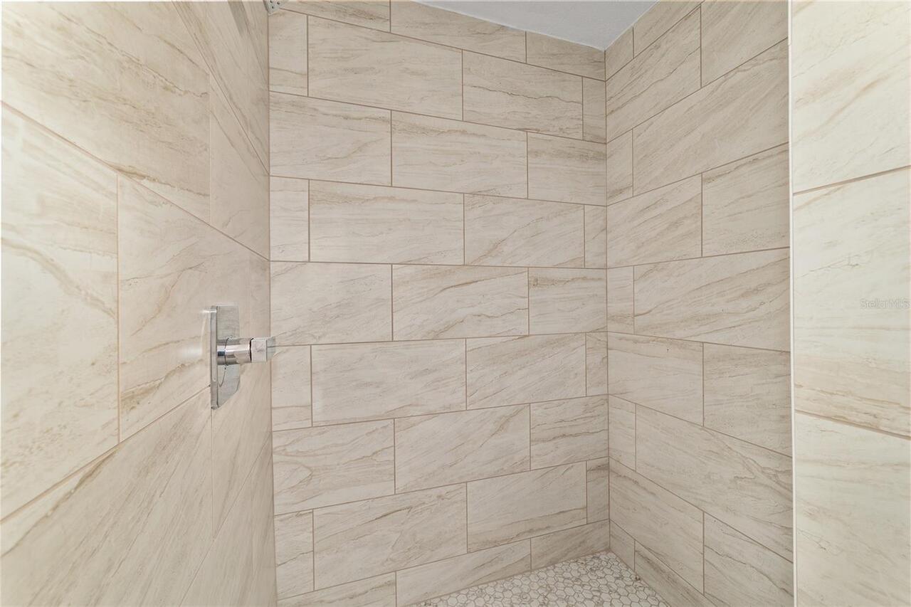 Listing Photo 34