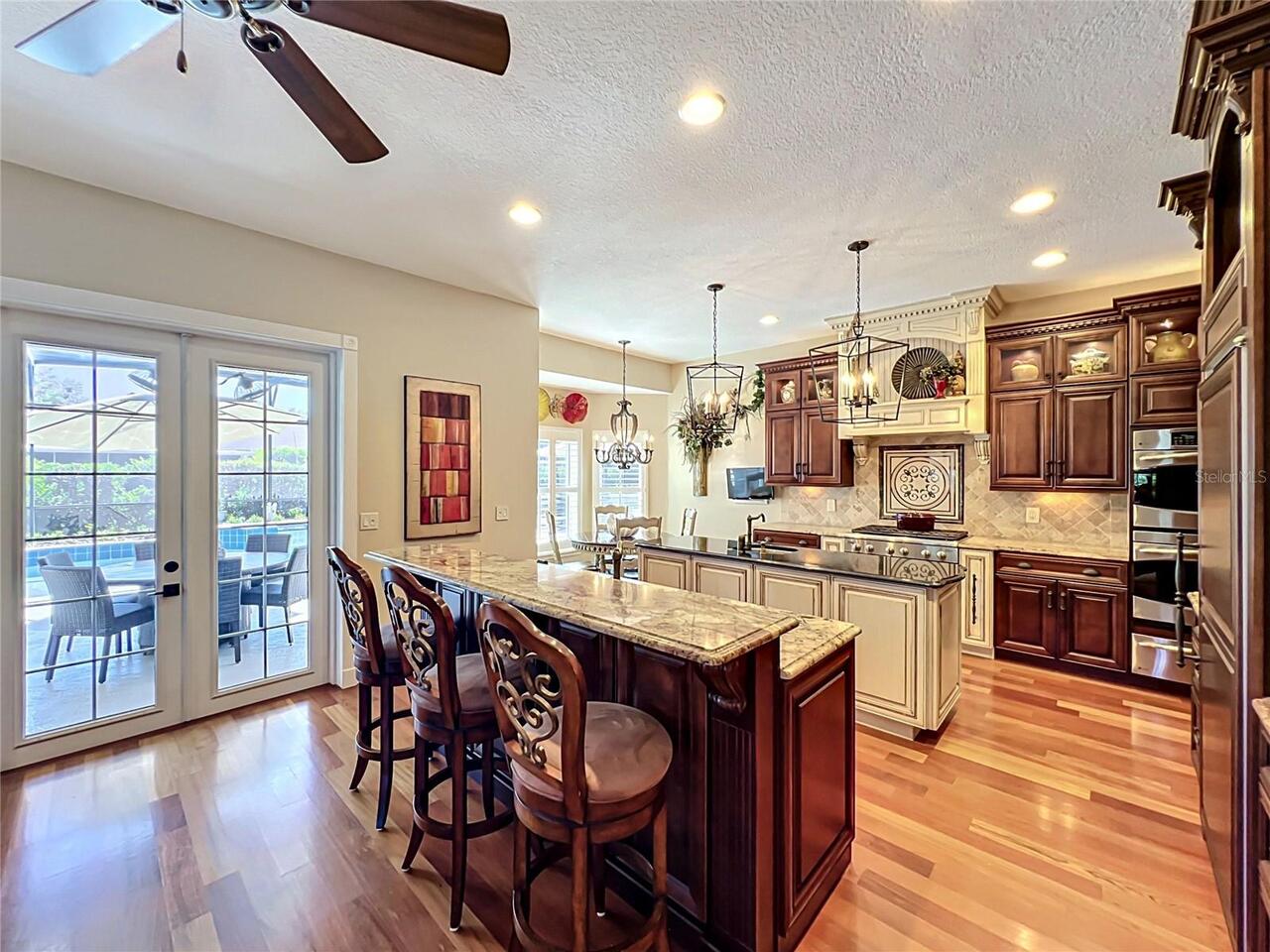 Listing Photo 11