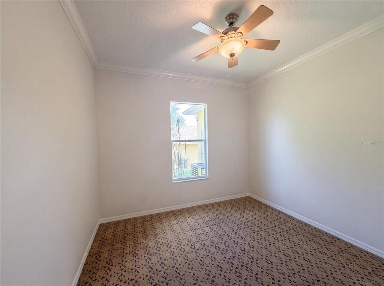 Listing Photo 14