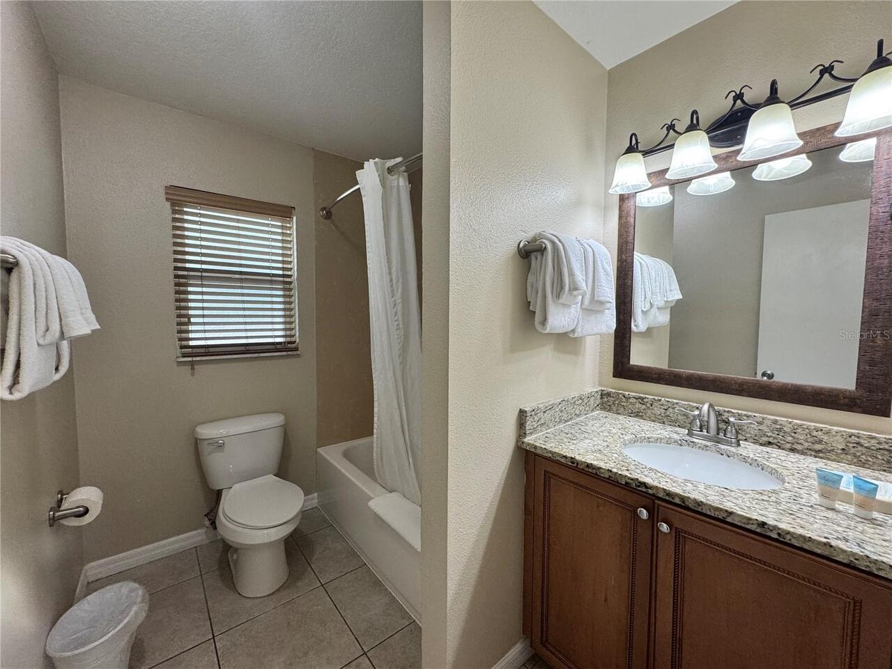 Listing Photo 12
