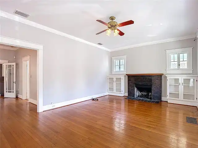 Listing Photo 8
