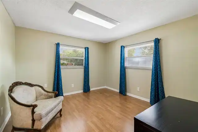 Listing Photo 22