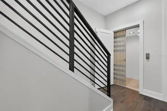 Listing Photo 11