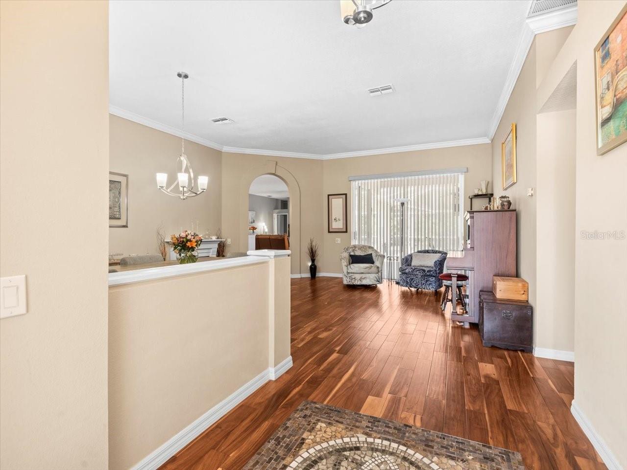Listing Photo 14