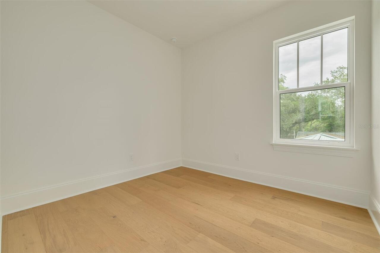 Listing Photo 24
