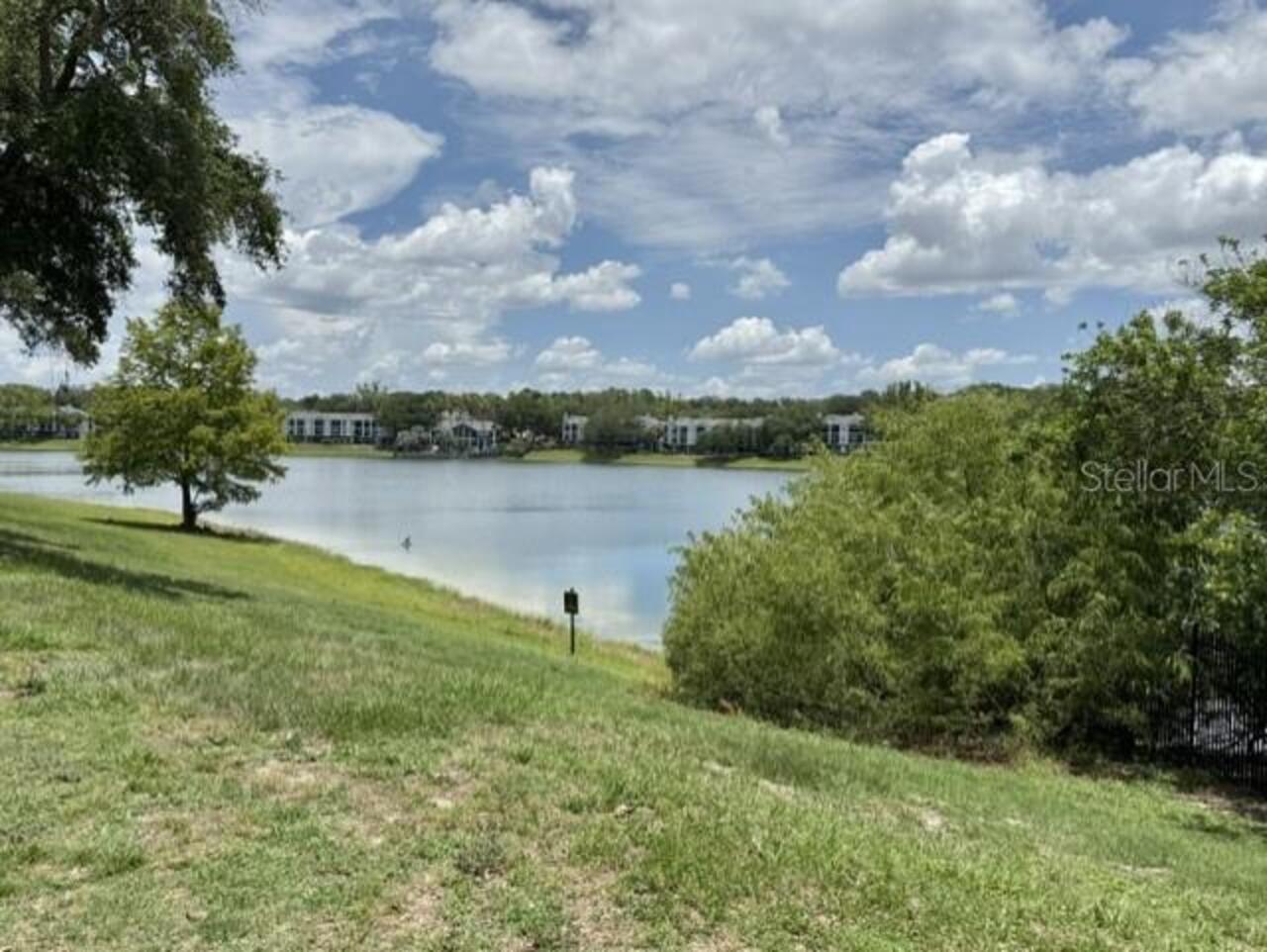 Listing Photo 12